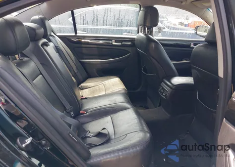 2013 Hyundai Genesis 3.8L from USA, damaged, VIN KMHGC4DD2DU229204